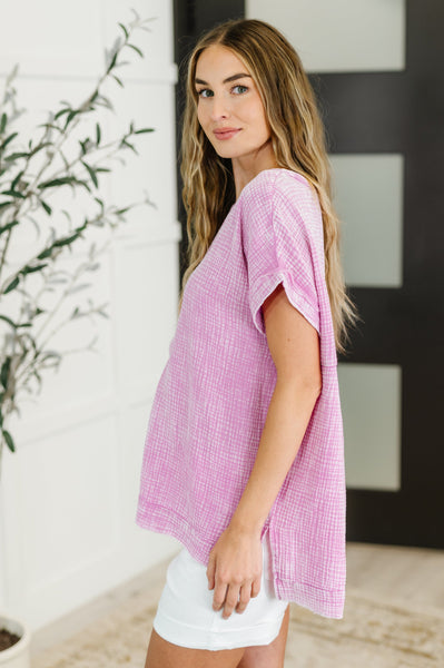 Basic Fade V-Neck Acid Wash Top in Mauve