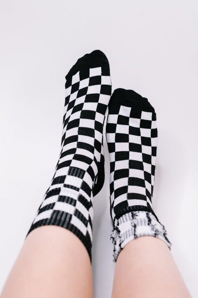 Check Yo'Self Quarter Socks