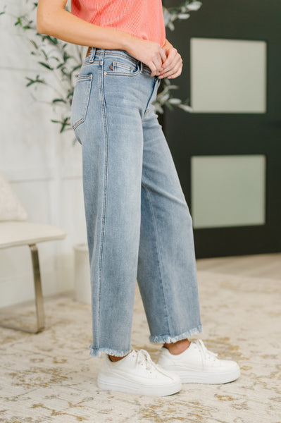 Mary Mid Rise Ankle Wide Leg + Hollywood WB + Fray Hem